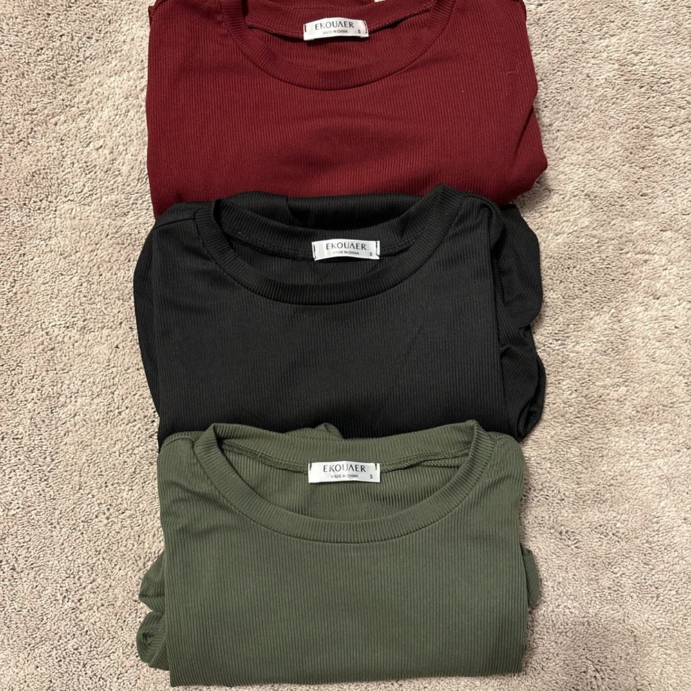 Bundle of 3 Ekouaer Maternity Short Sleeve Ribbed Tee- in Burgundy, Black, Olive